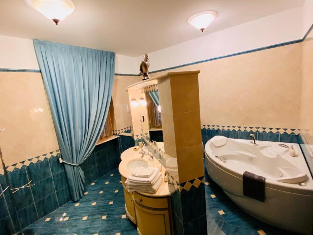 Hotel Oasi di Monchiero Esterno foto